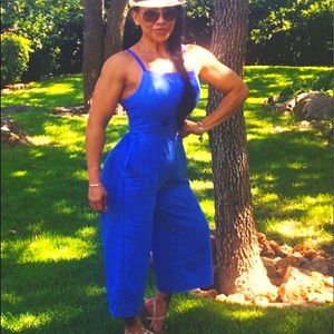 Old Navy Jean Pant Romper. Light weight material. Bundle 3+ items and save.